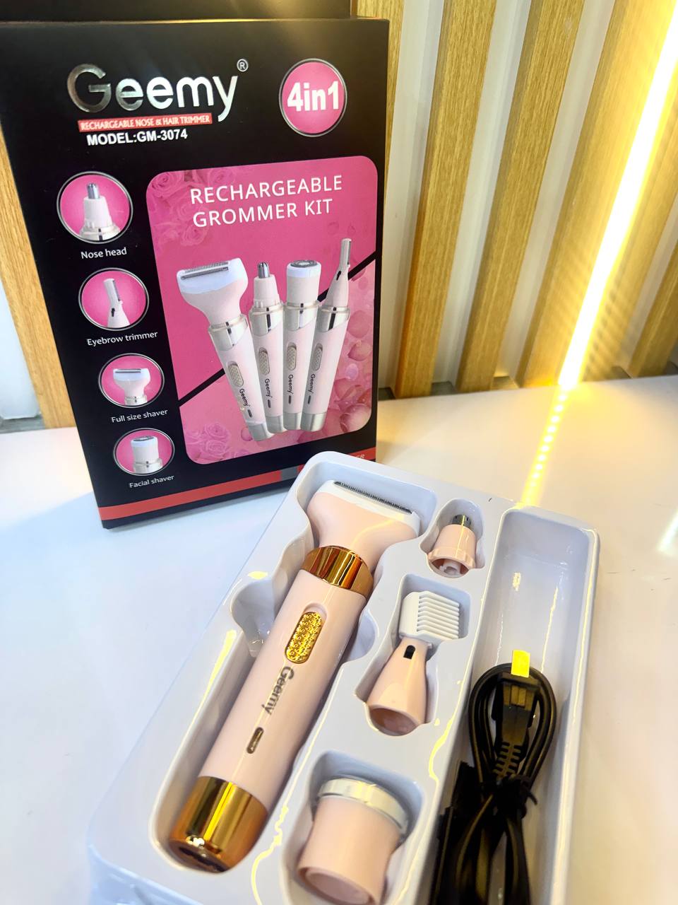 DEPILADORA TRIMMER RECARGABLE 4 EN 1